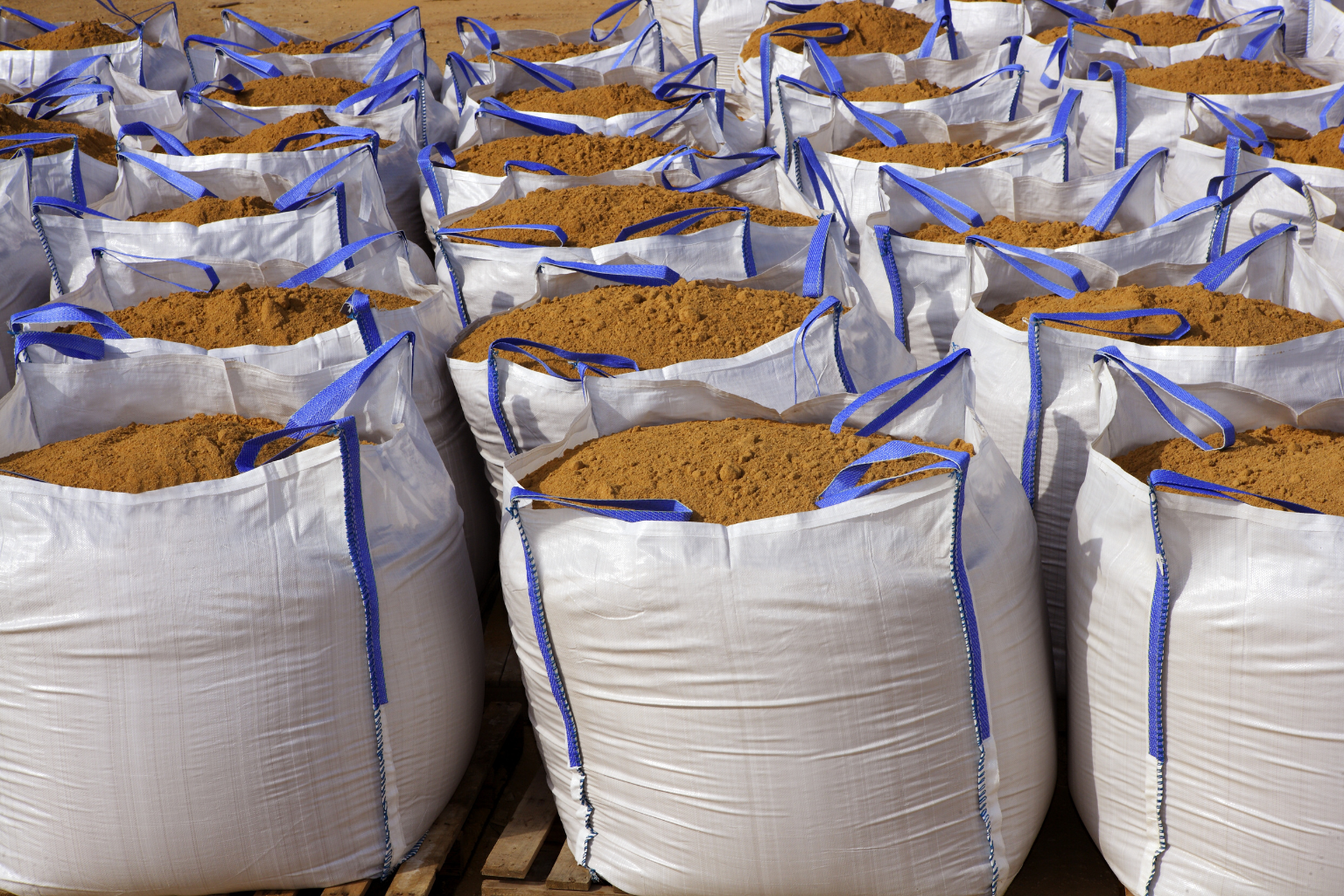 Big Bags vs. Sandsække – hvad er bedst mod oversvømmelse?